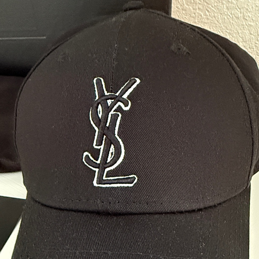 Saint Laurent Classic Black Hat - Picture 4 of 5